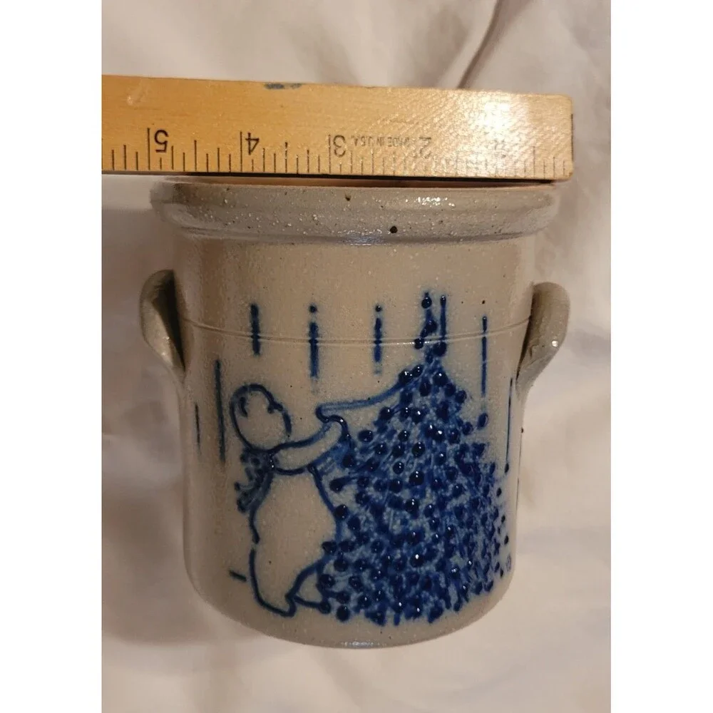 HTF Salmon Falls Helen Berg Bear Christmas Tree NH Pottery Stoneware Crock